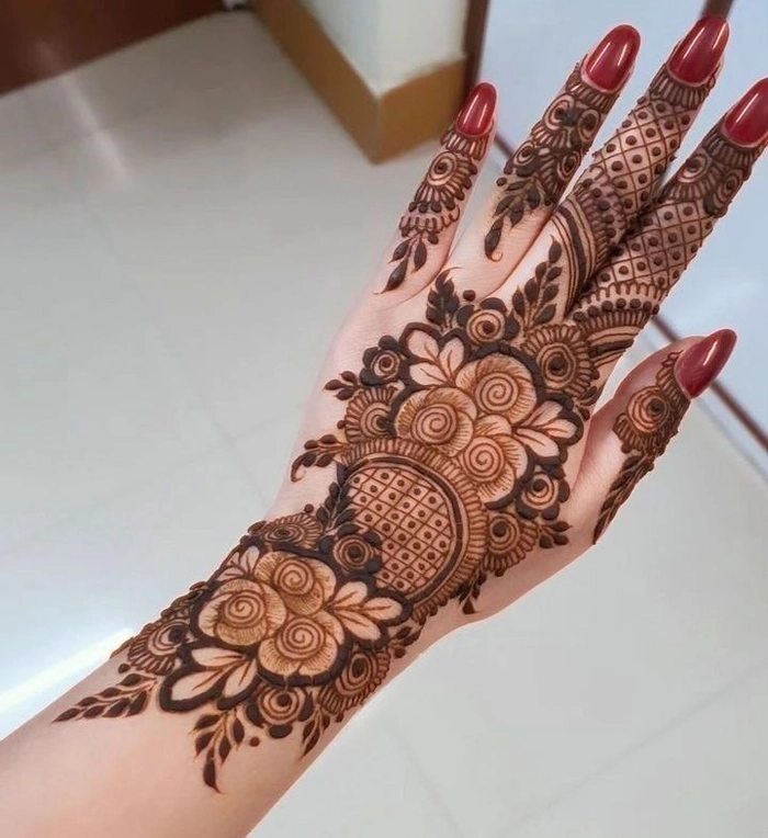 western mehndi design back hand