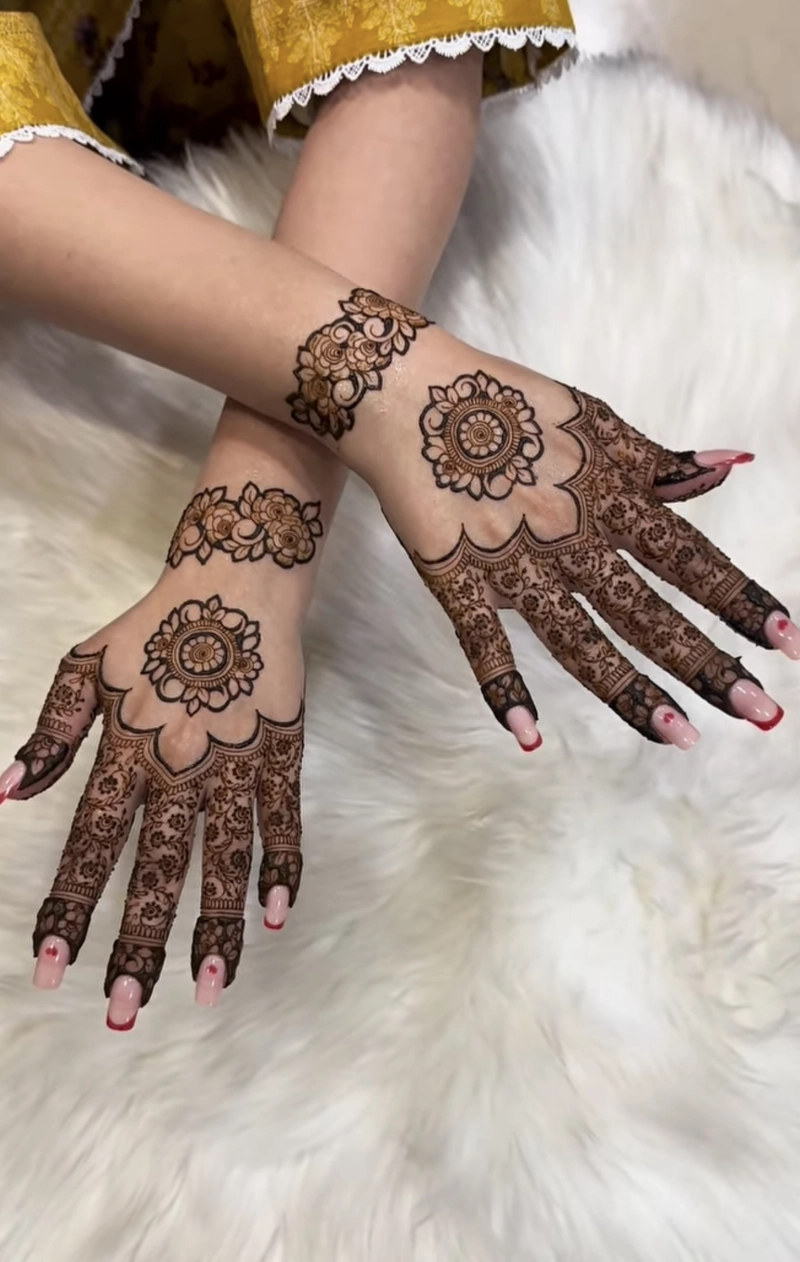 wrist mehndi design aesthetic