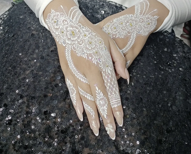 xmehndi bridal back hand design