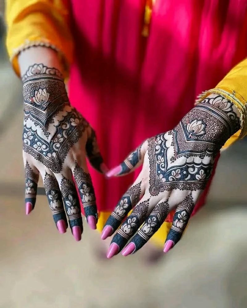 Mehndi Design Gol Photo elegant round pattern