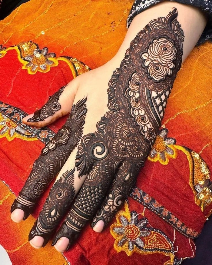 beautiful kashees mehndi design
