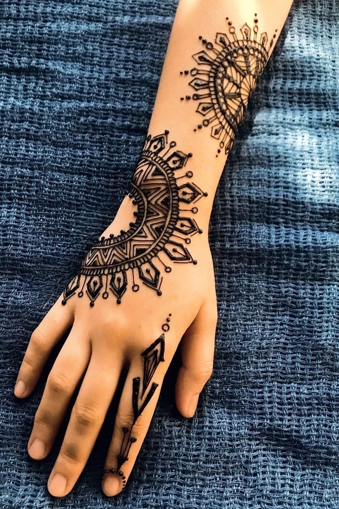 easy and quick mehndi design full hand