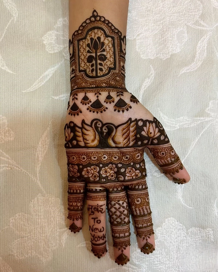 easy mehndi design for sawan
