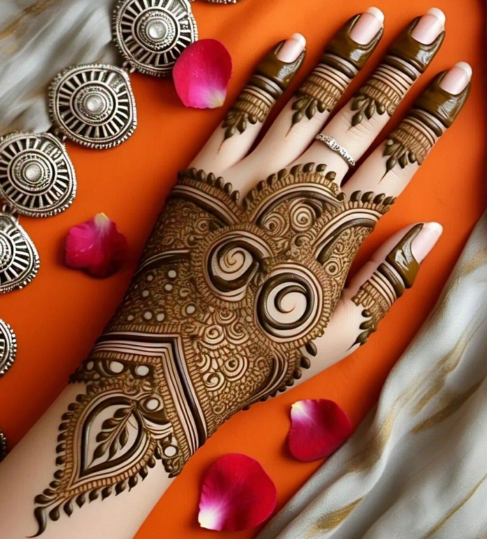 front palm mehndi design