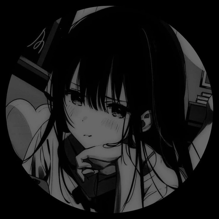 gray anime girl pfp