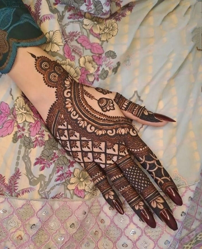 jali mehndi designs for back hand