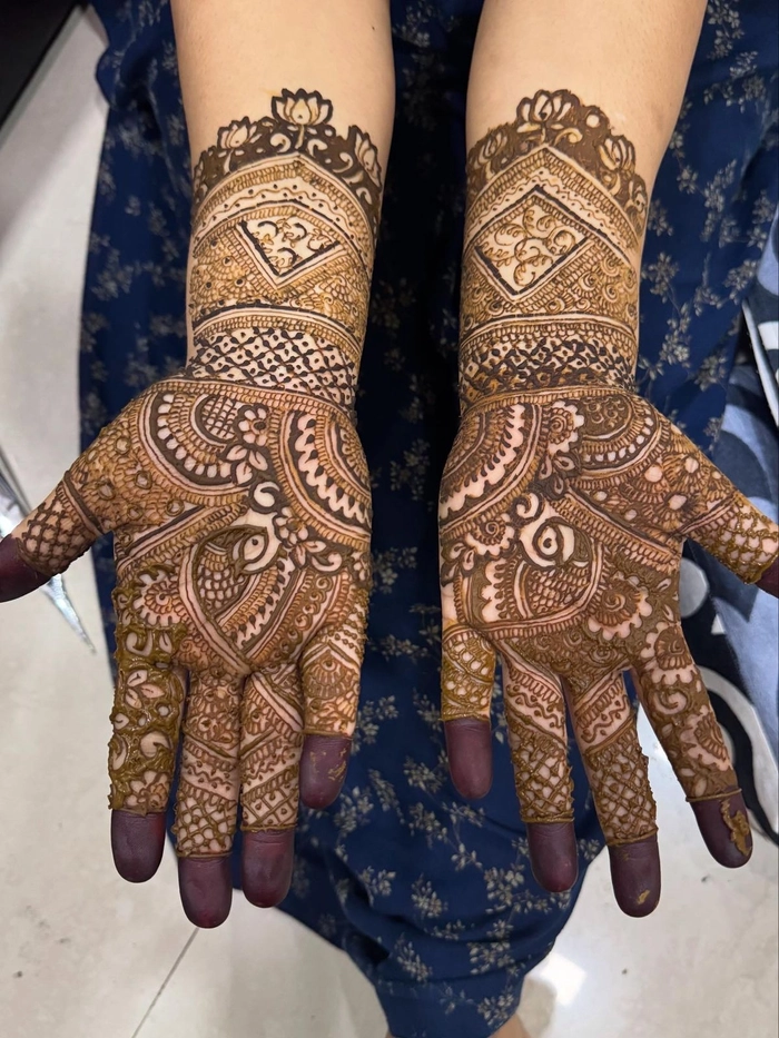 rajasthani front hand mehndi design
