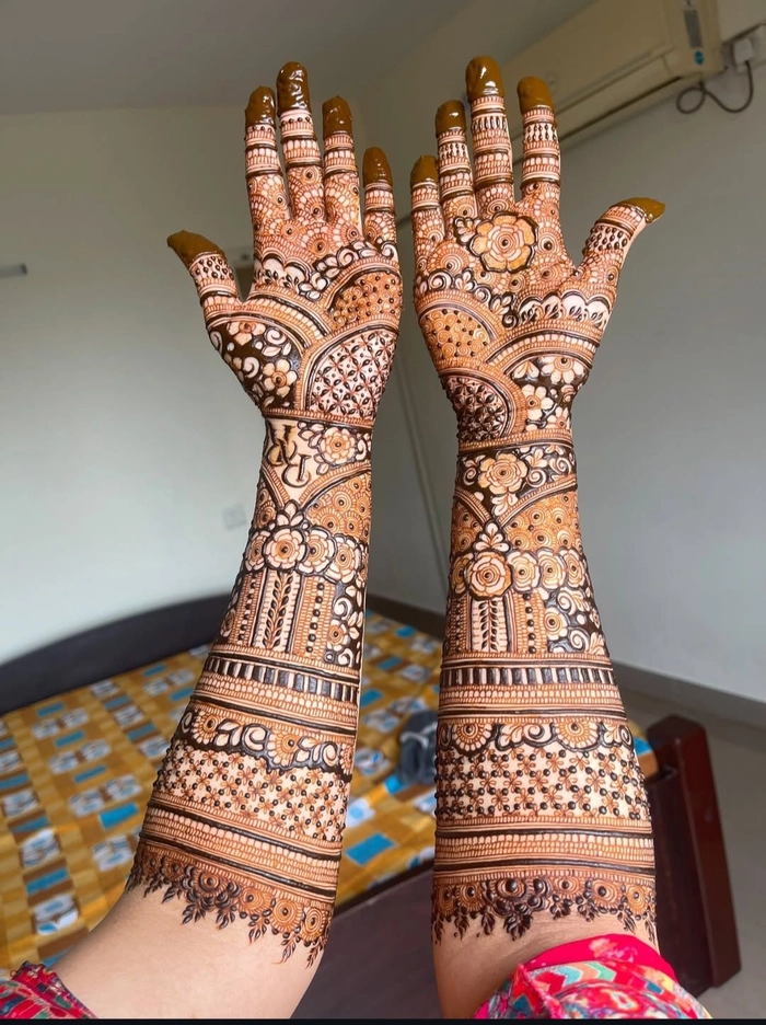 rajasthani round mehndi design
