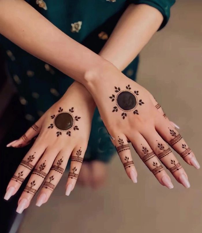simple and quick mehndi design