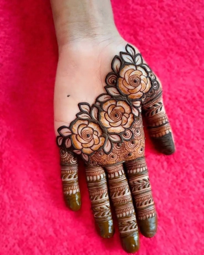 simple arabic palm mehndi design