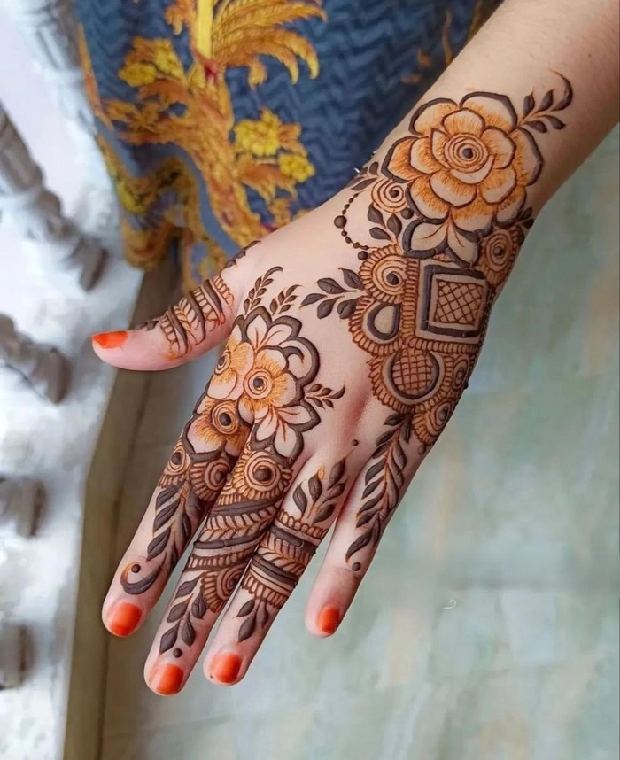 simple palm mehndi design