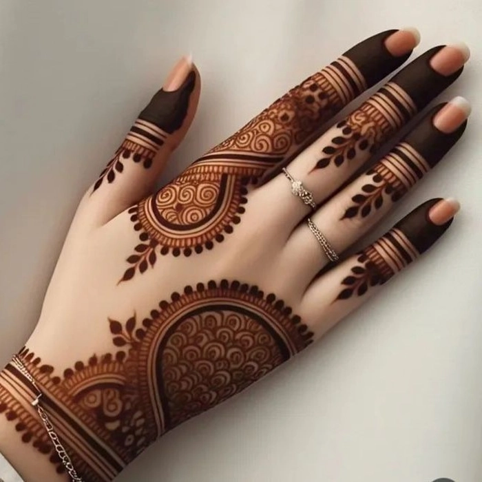 ungli par mehndi design