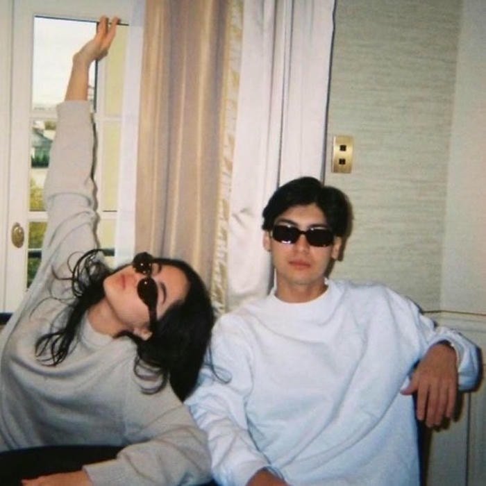 aesthetic light boys and girls dp