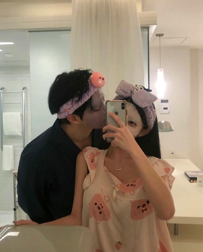 beautiful light boys and girls dp