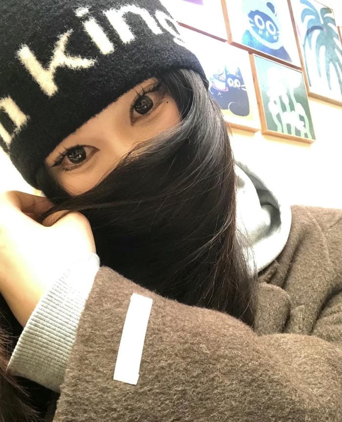 beautiful smile whatsapp dp for girl