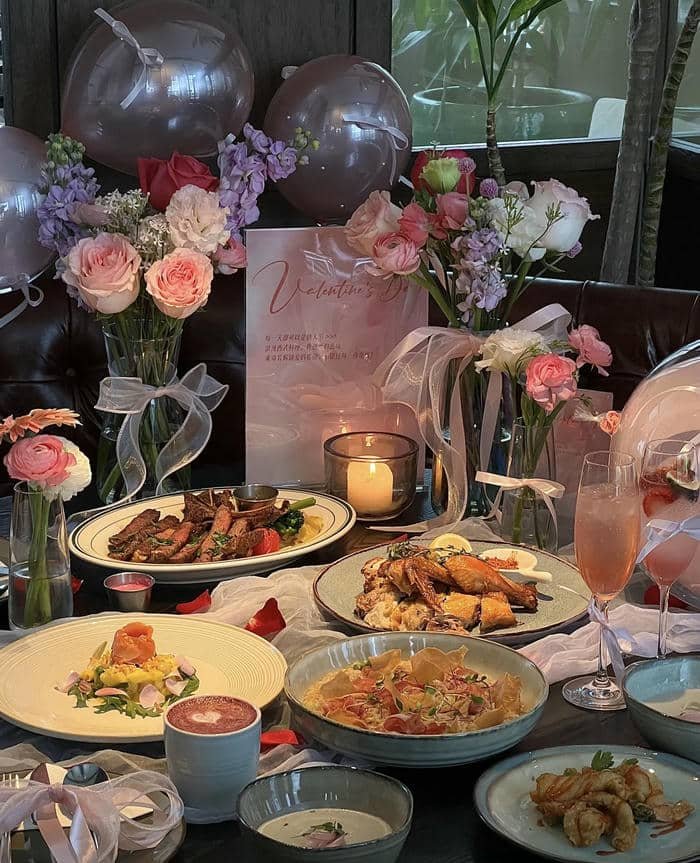 bright romantic dp picture