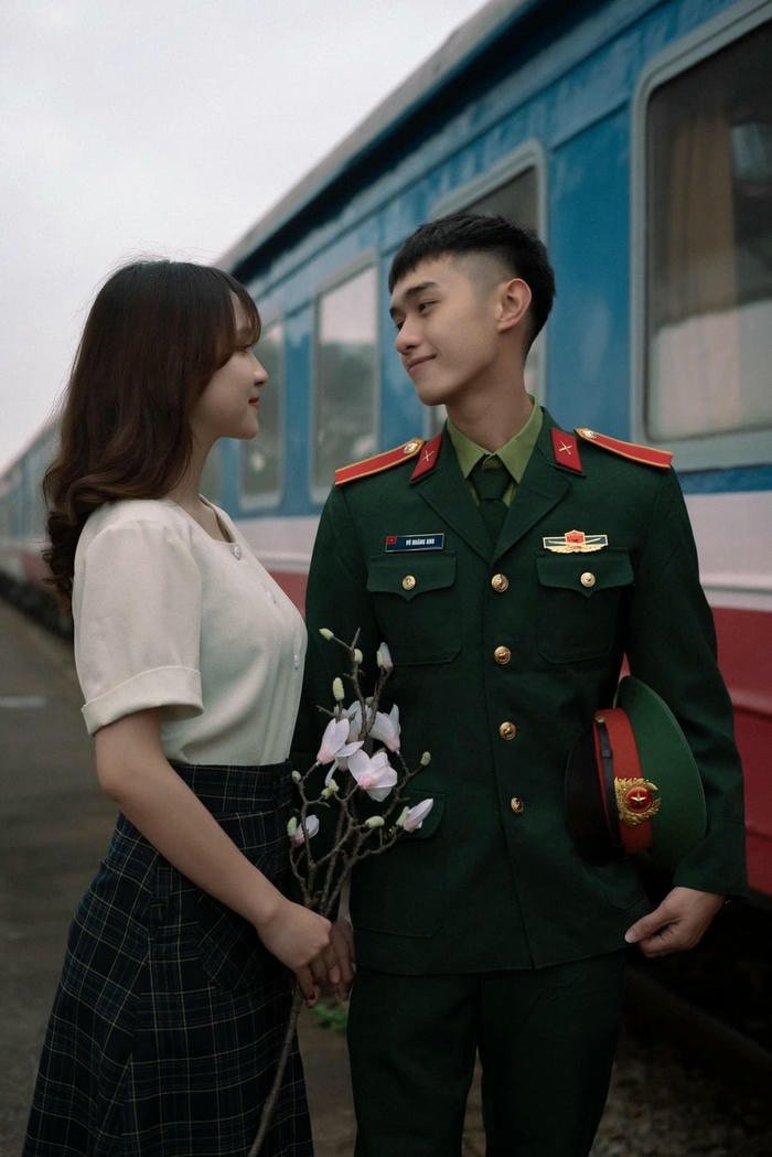 clean army couple dp