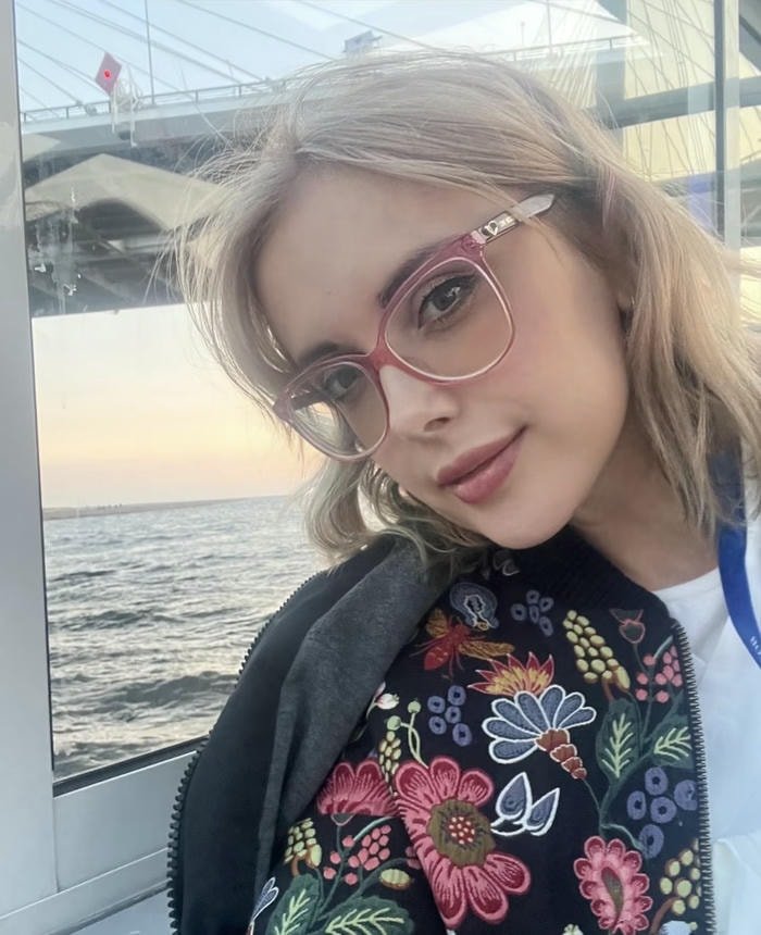 cute face whatsapp dp for girl