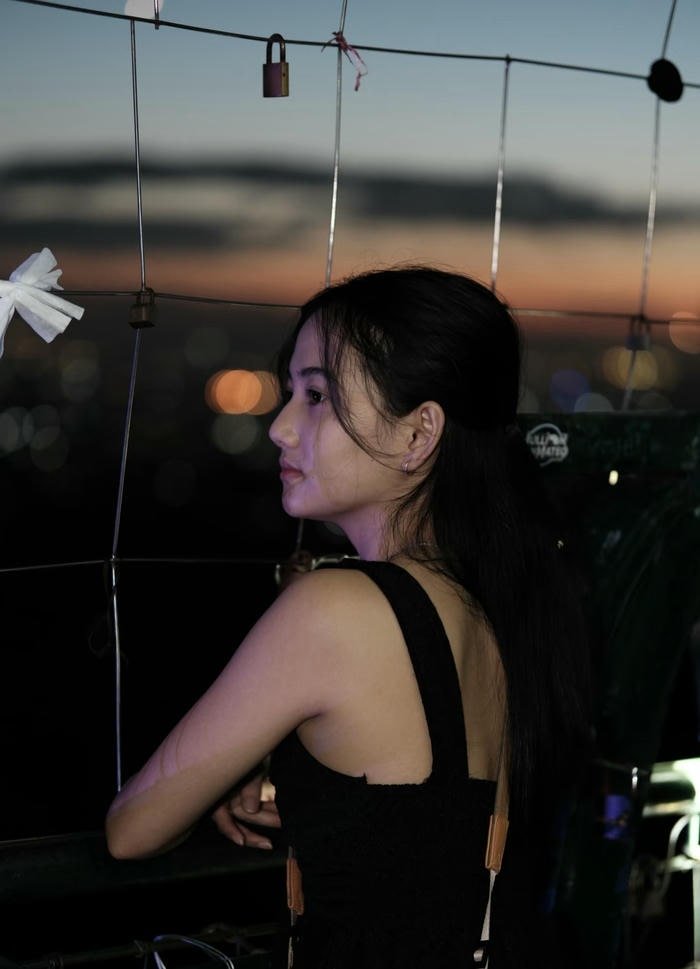 deep alone dp for girls