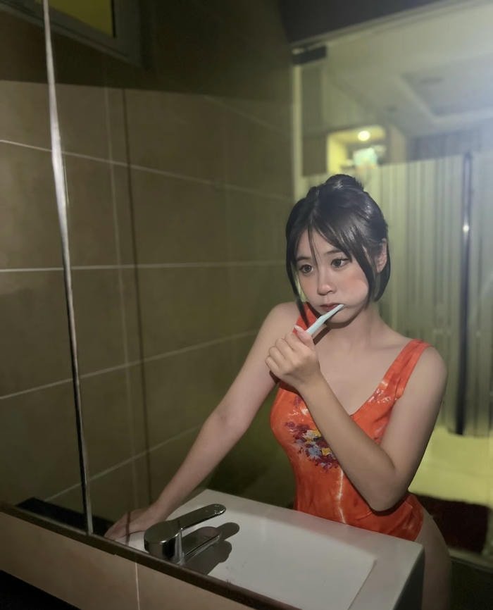 fresh whatsapp dp for girl