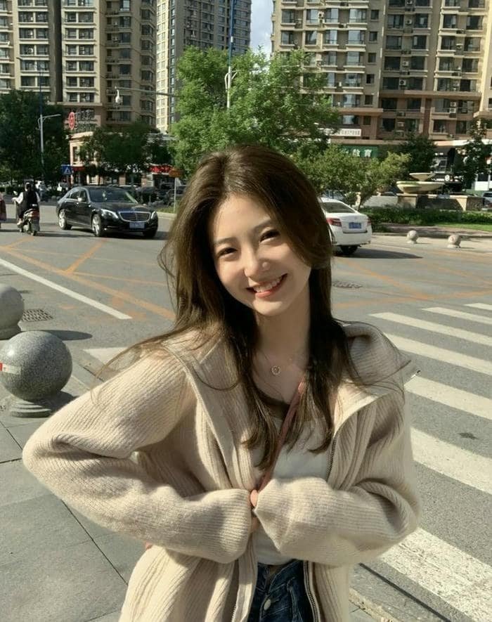 graceful beautiful girls dp