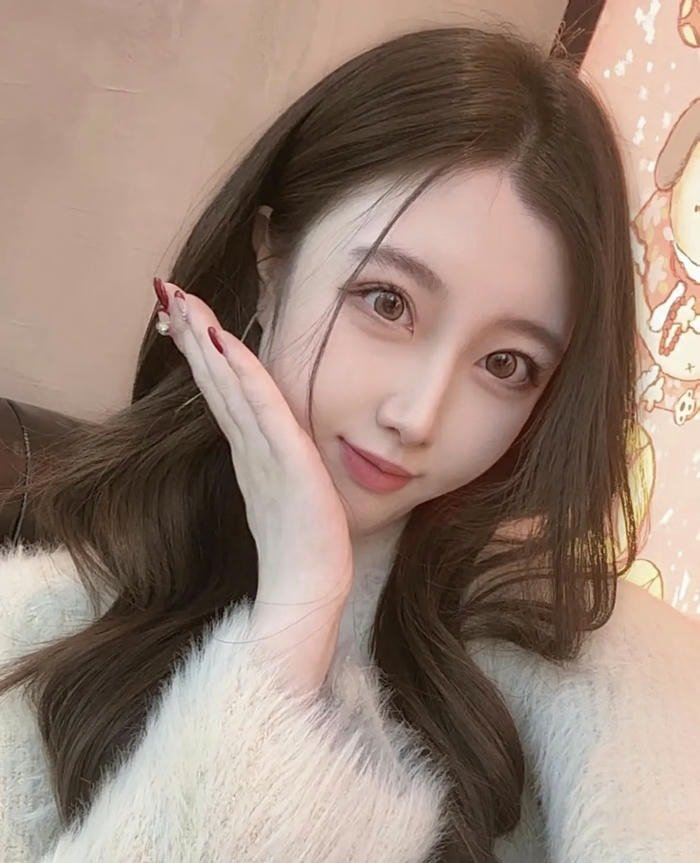 graceful whatsapp dp for girl