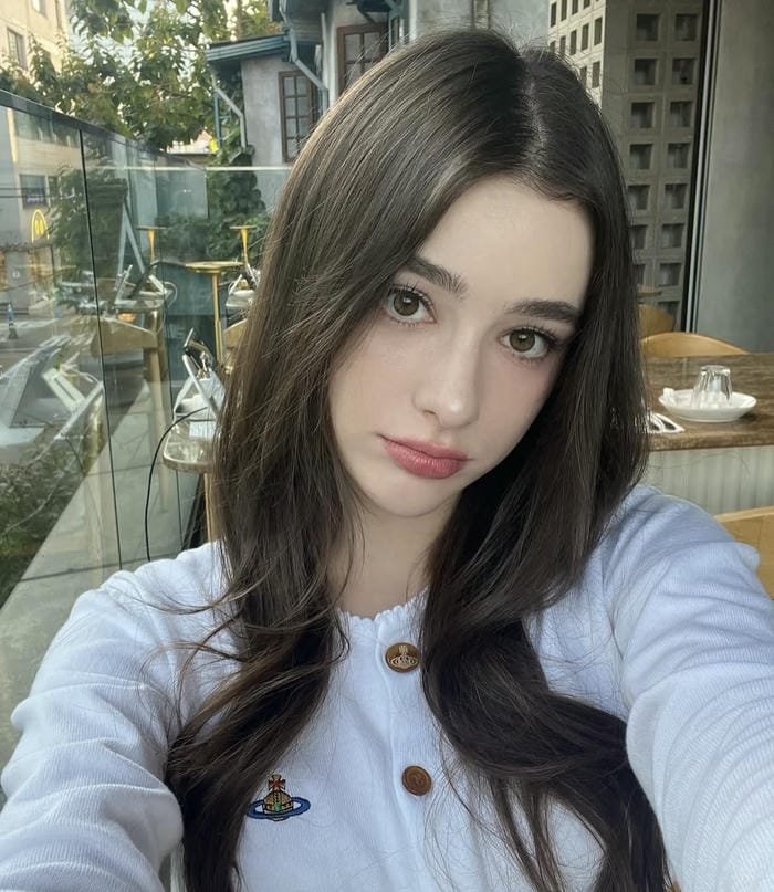 happy whatsapp dp for girl