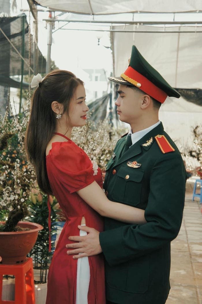 hd background army couple dp