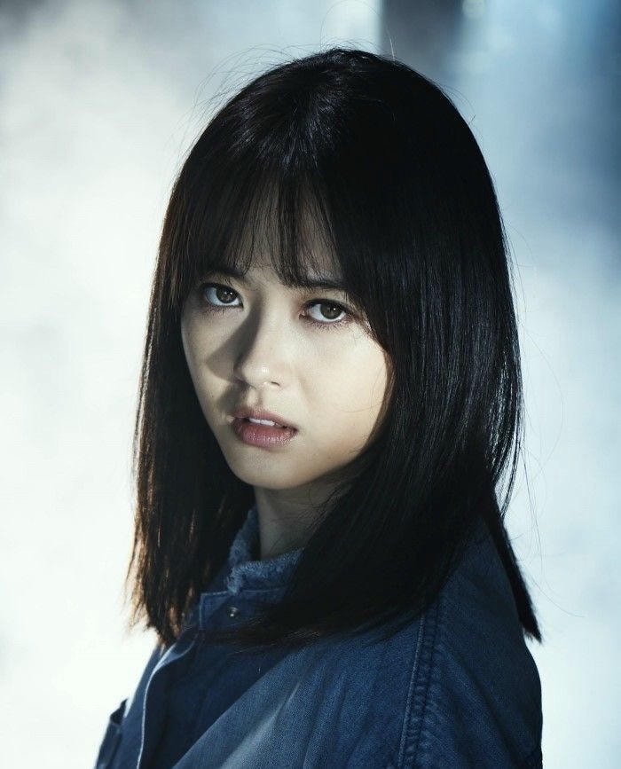 minimal angry girl dp