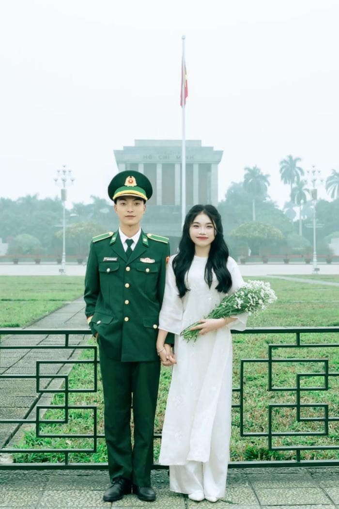 natural light army couple dp