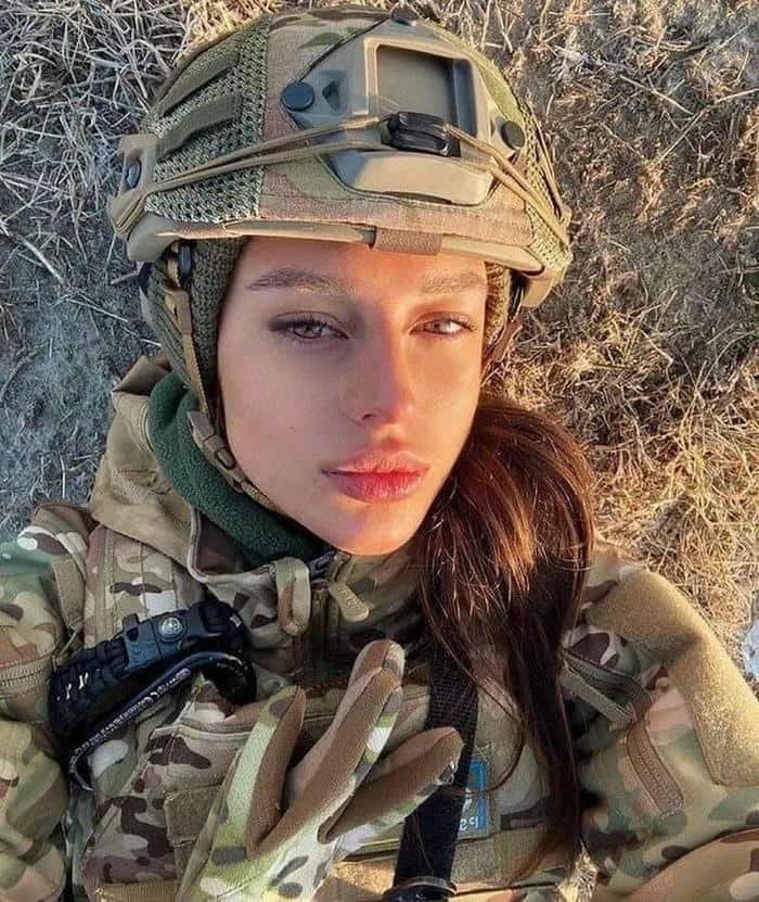new army girl dp