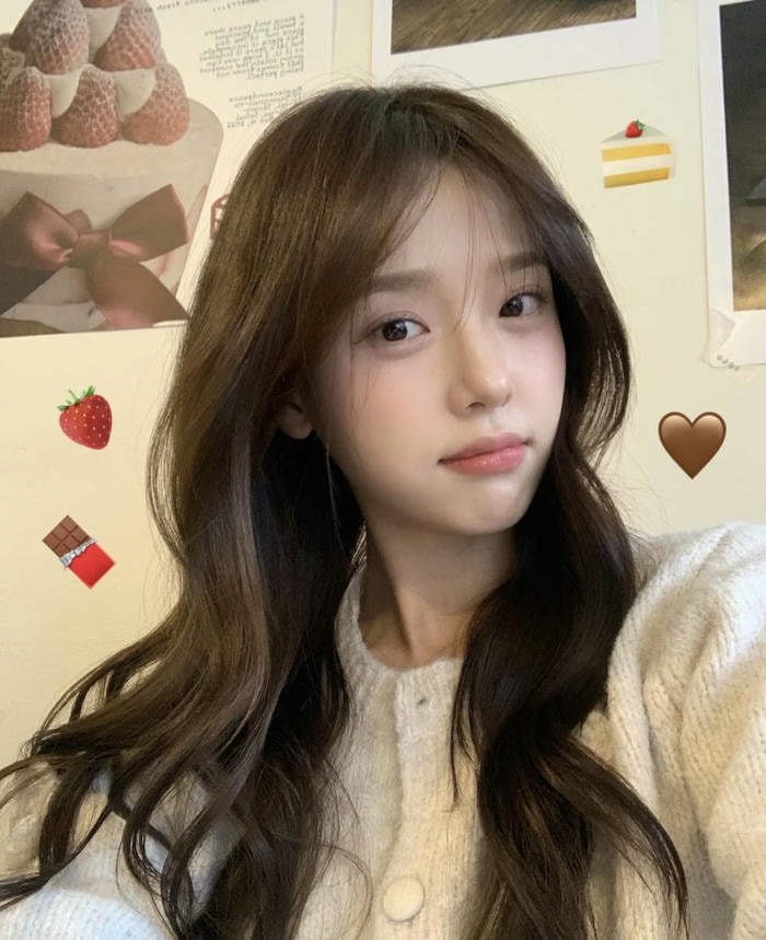 pastel simple girl dp for instagram