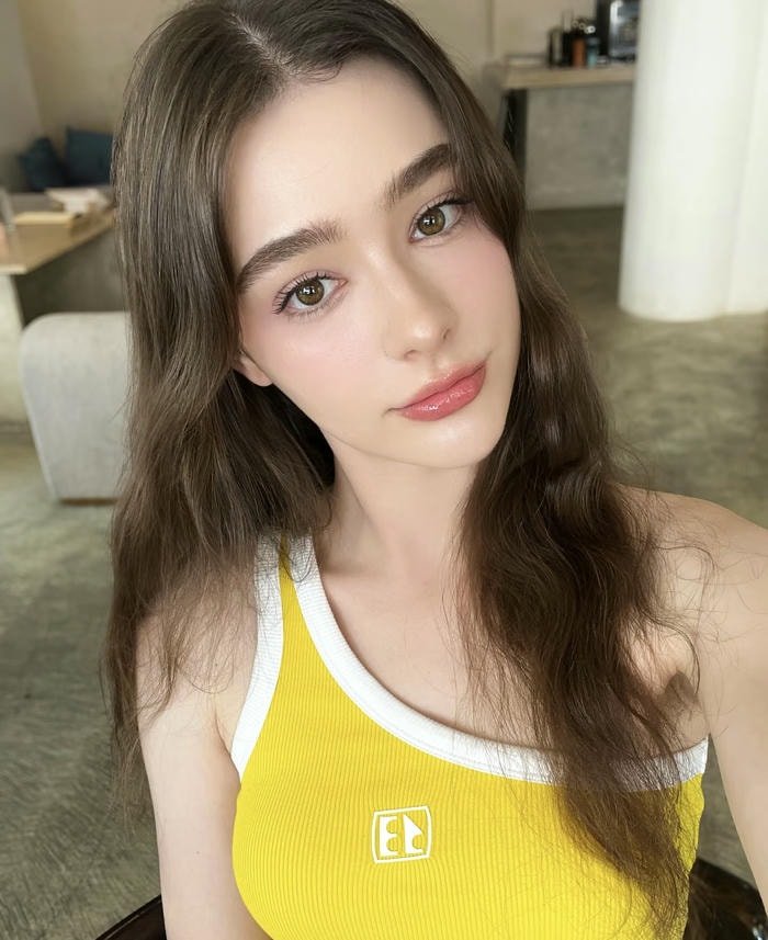 photo simple girl dp for instagram