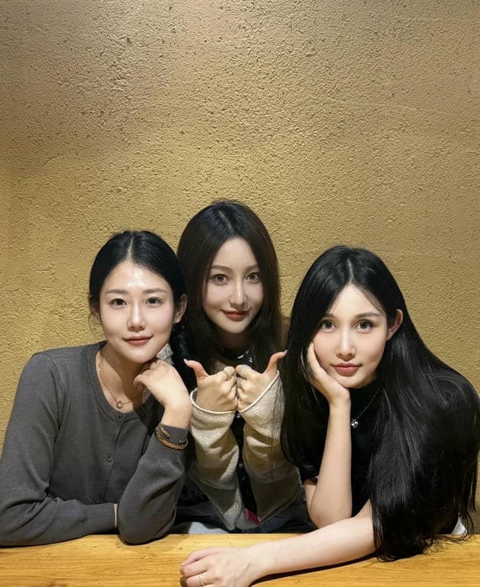 photo style friends dp