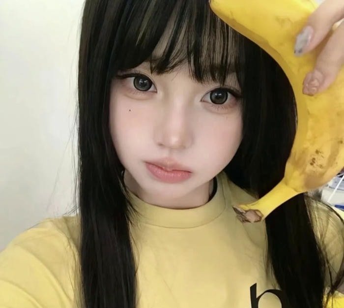 pure whatsapp dp for girl