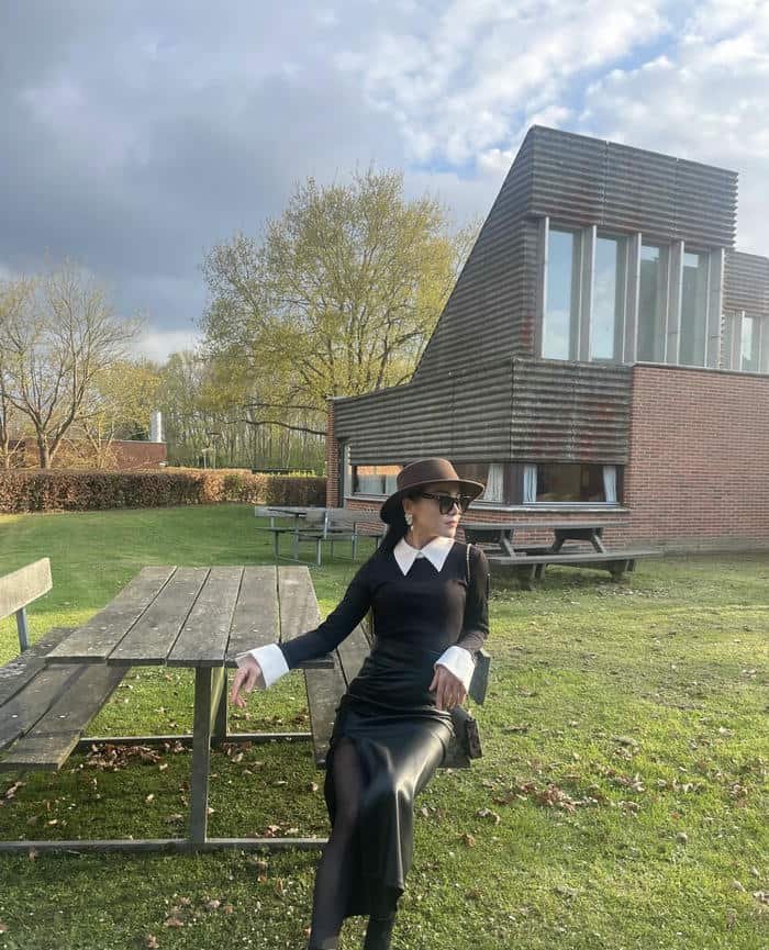 simple alone dp for girls