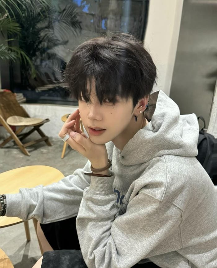 single boy attitude profile