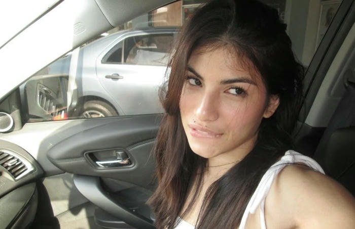 smiling real girl profile pic