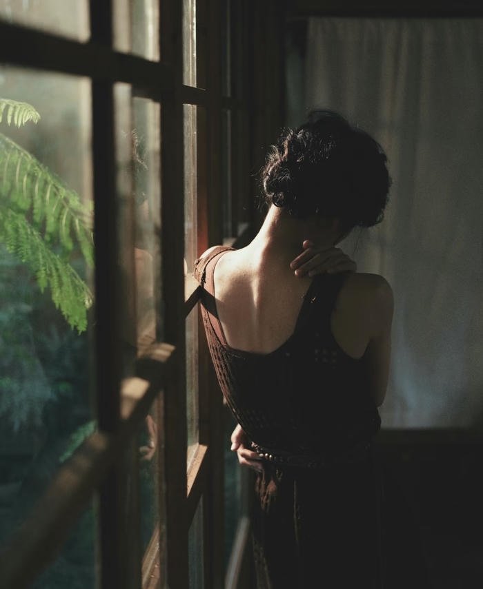 soft light aesthetic dp for girls