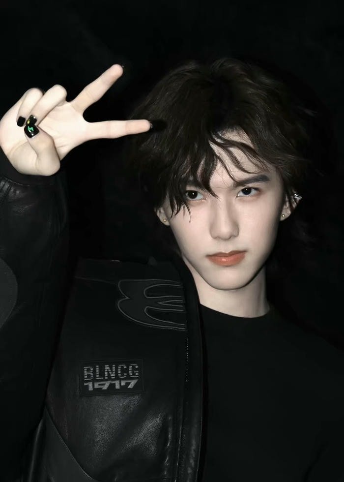 stylish boy dp black background