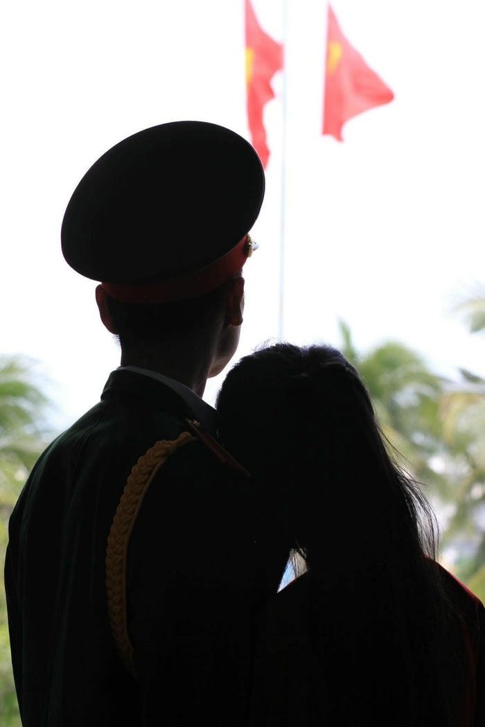 sweet army couple dp