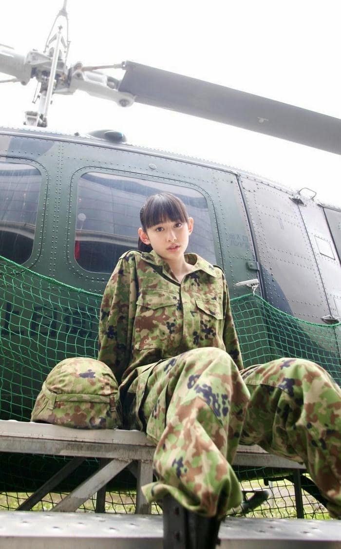 unique army girl dp
