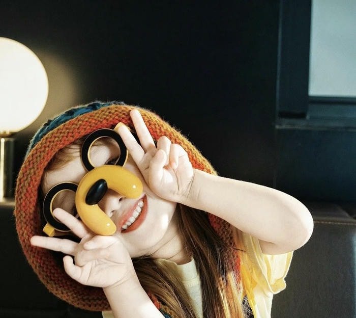 unique profile pic for girls