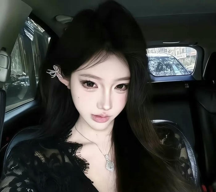 Boss vibe cool dp for girls