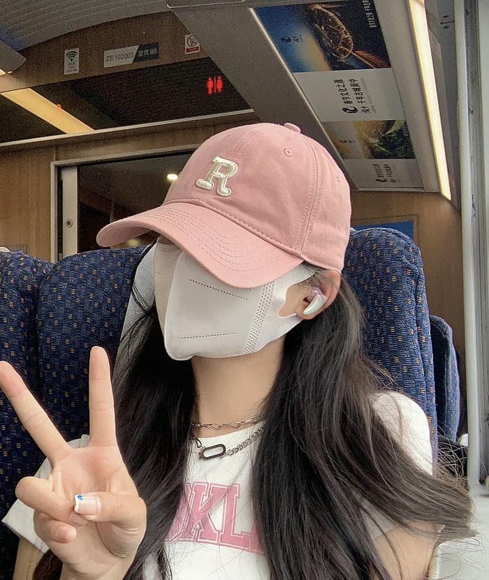 Calm cap girl dp soft aesthetic