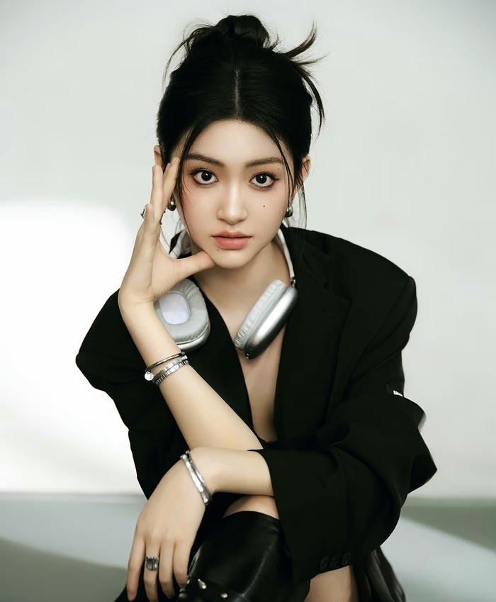 Classy cool dp for girls portrait