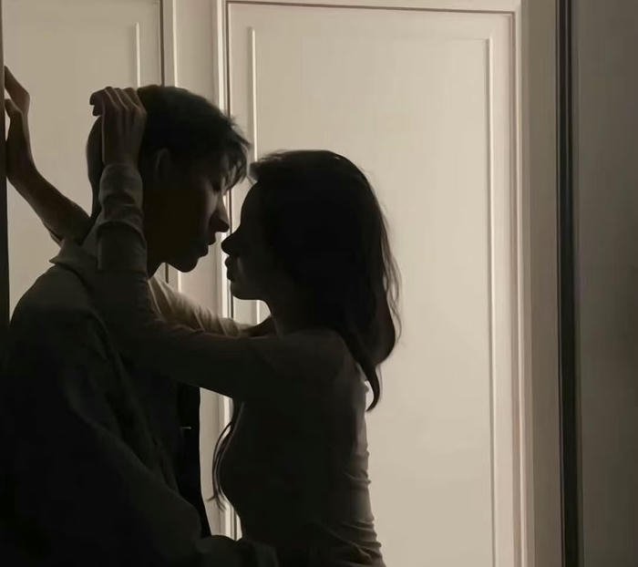 Cold emotions sad couple dp style