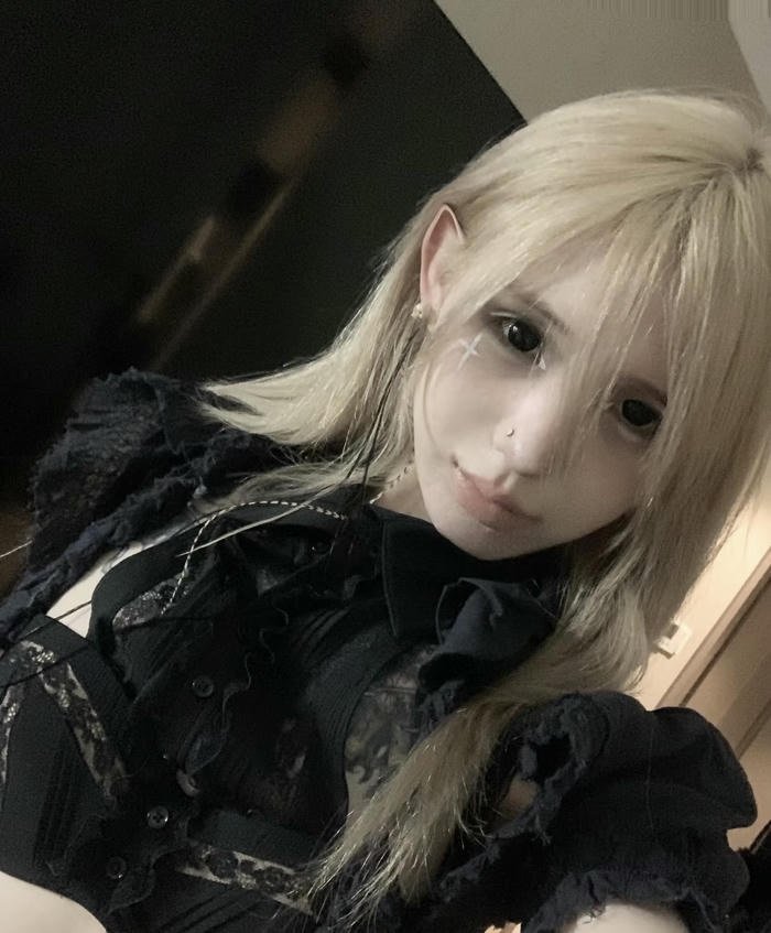 Cold mindset no love dp mood