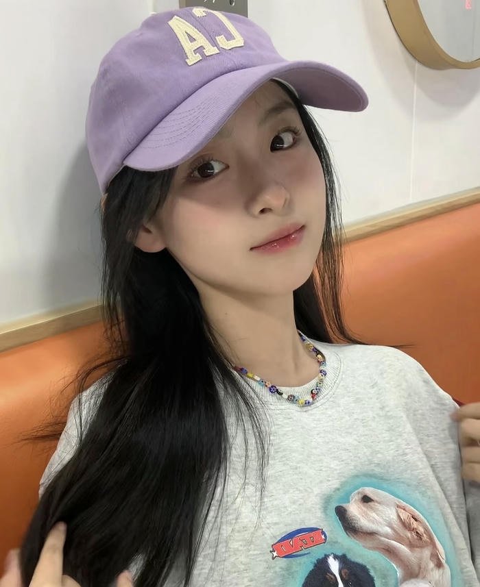 Cool cap girl dp urban style