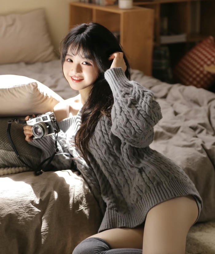 Light makeup real girls dp aesthetic